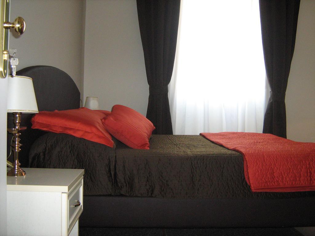 Appia Nuova Holiday B&B Rome Room photo